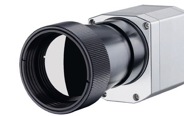 Measuring Temperature of Small Components in Infrared Cameras