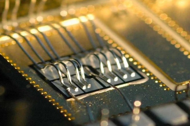 Using Surface Characterization to Control Epoxy Die Bonding