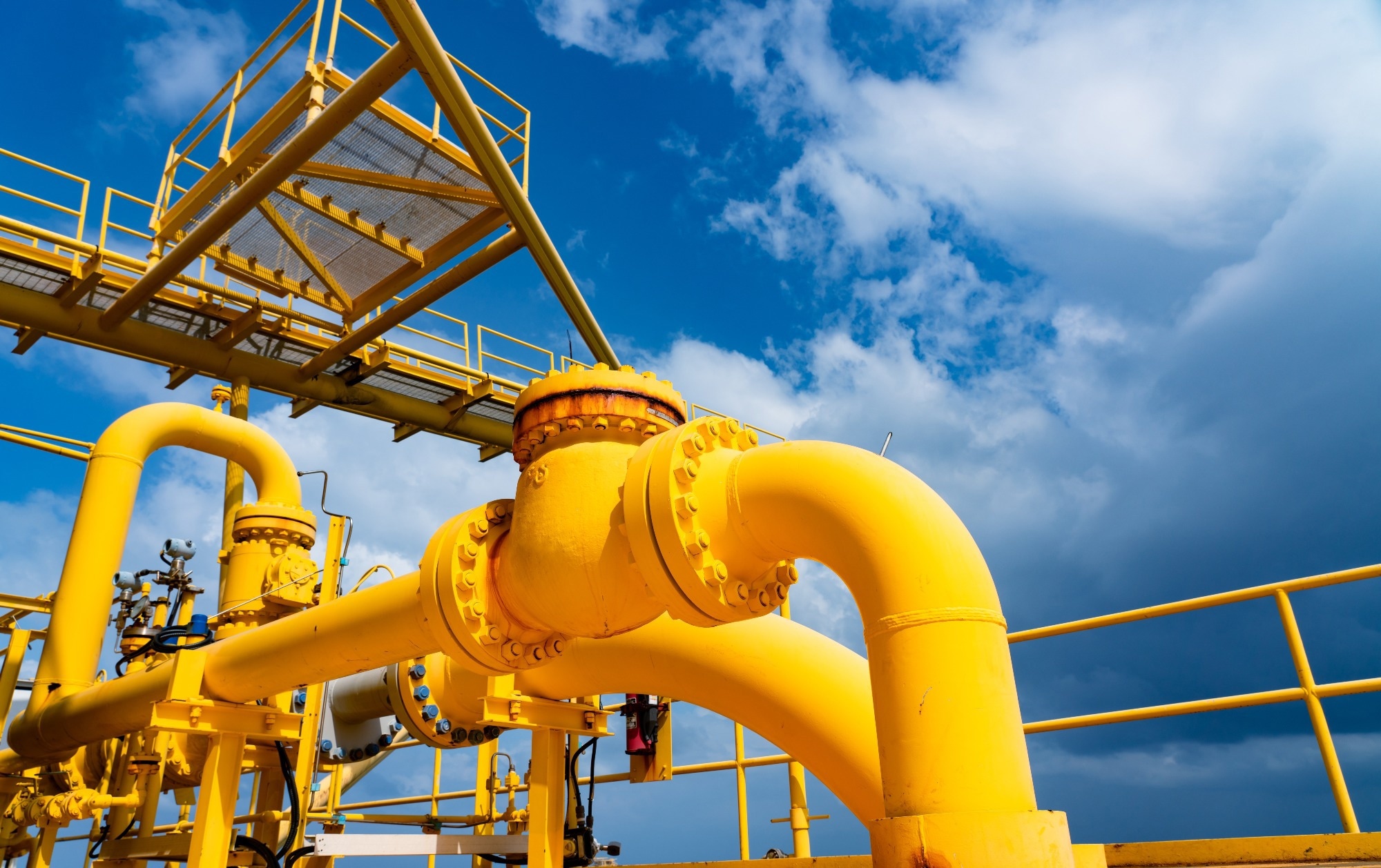 A picture of an oil rig