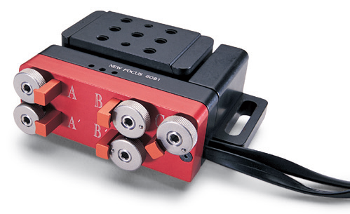8081: Motorized XYZθxθy Tilt Aligner, 3 mm, 8°