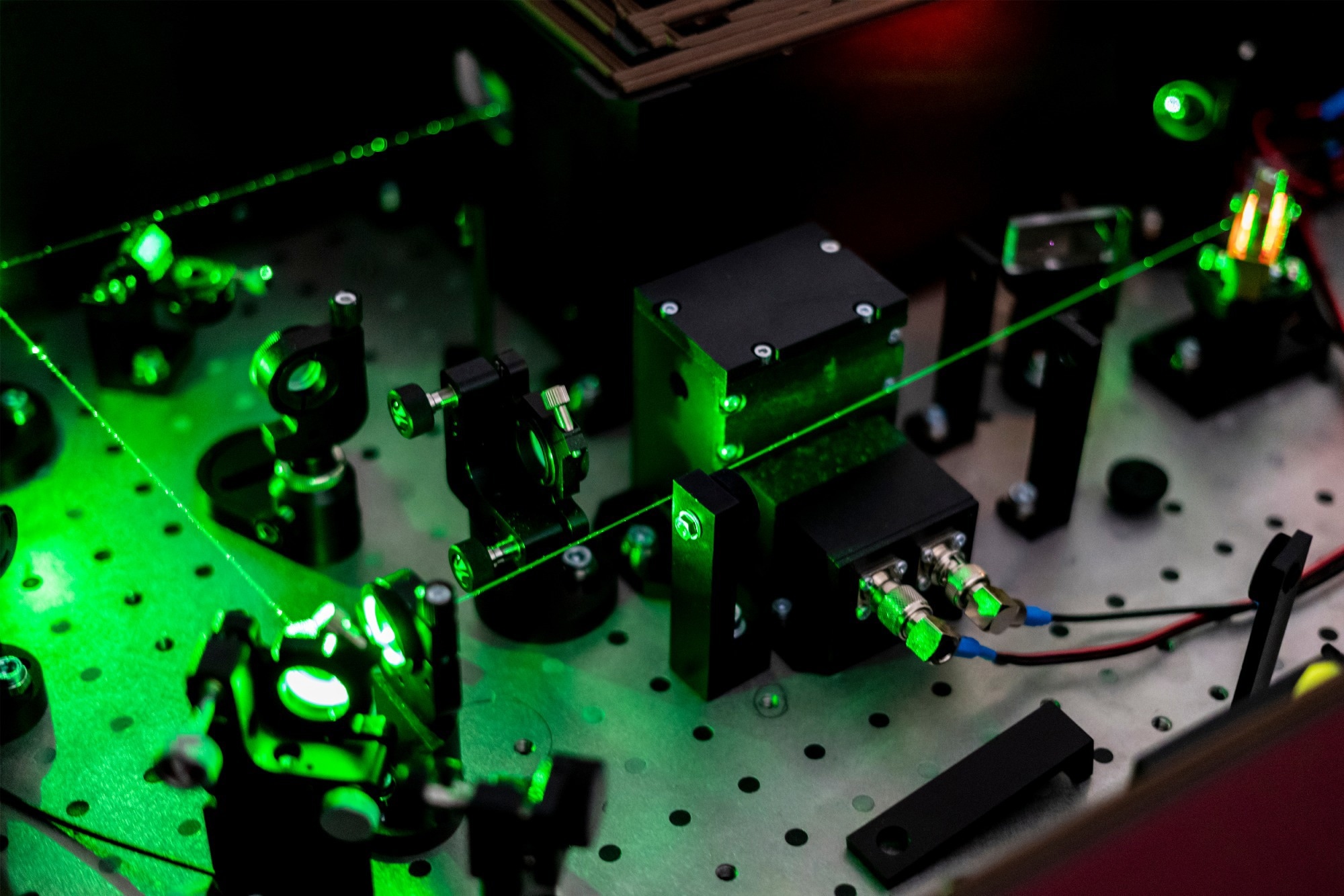 Ultra fast lasers