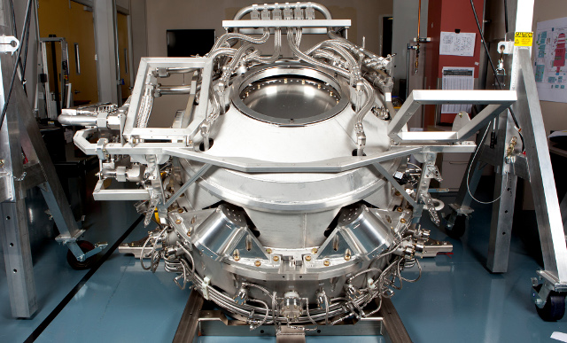 Integrated laser produced plasma (LPP) EUV light source.