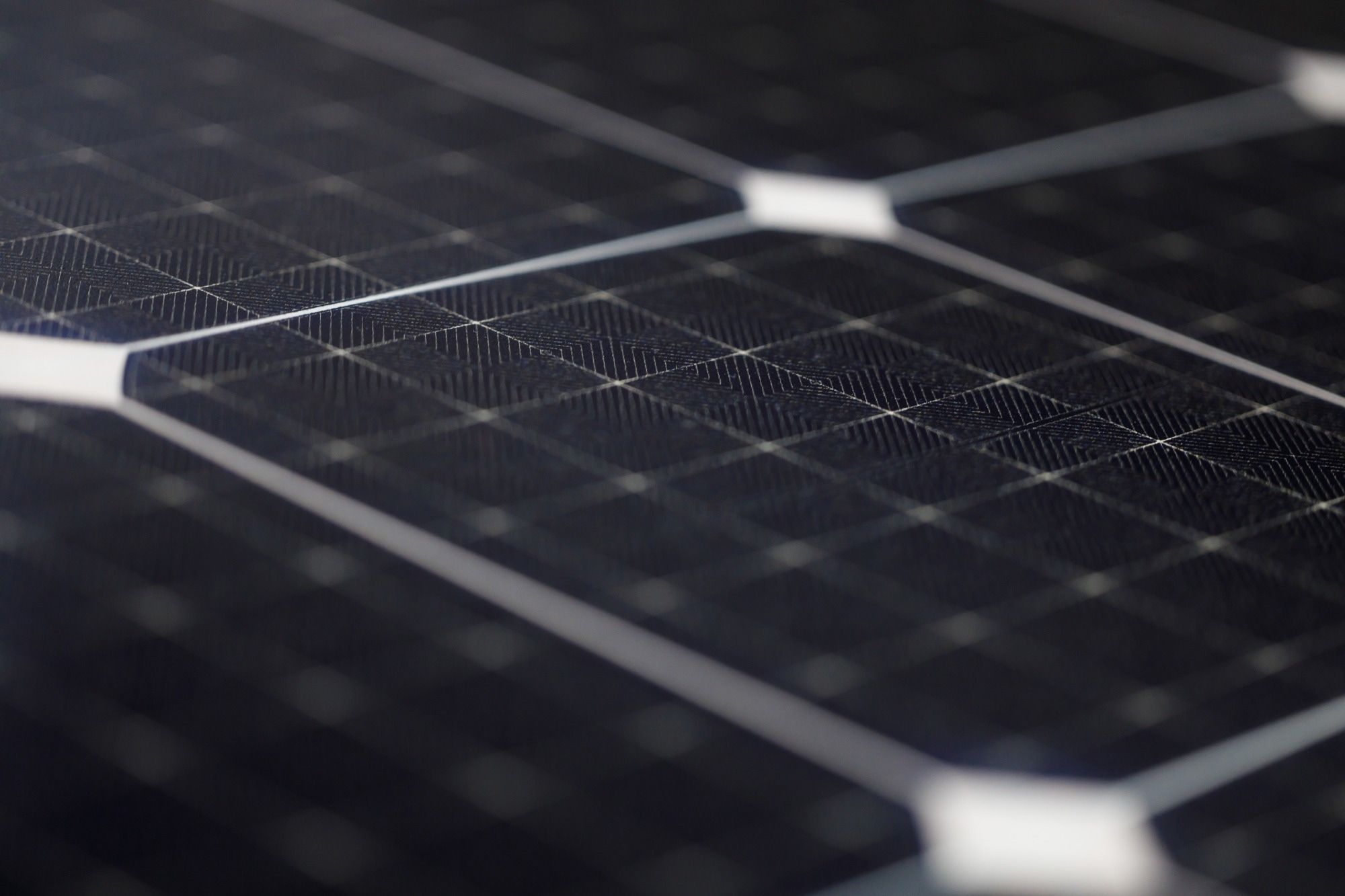 Converting Light into Electricity: How Does a Photovoltaic Cell Work?