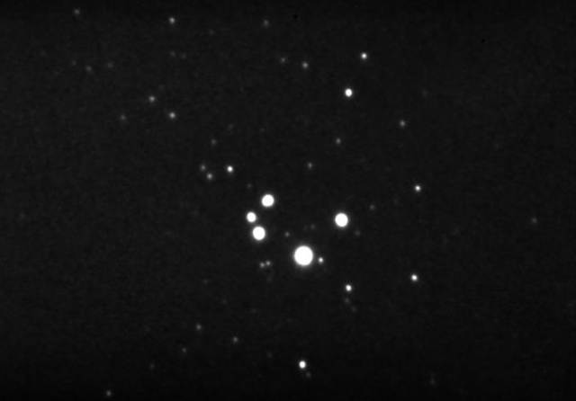 The core of the Trapezium cluster in the Orion nebulae, observed in the astronomical H band (1.625μm) with the Ninox 640.