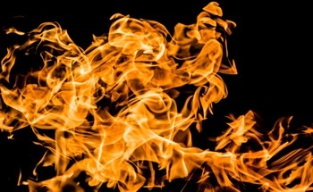 Using Blue Light to See Through Fire in Optical Imaging