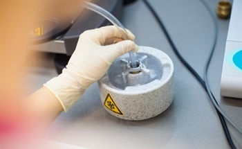 How was Cryo-Electron Microscopy Developed?