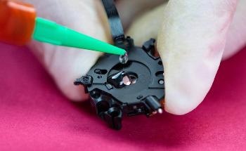Insights into Adhesives for Optical Device Applications by Master Bond