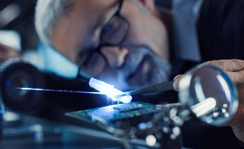 Top 5 Optical Materials: Properties and Applications
