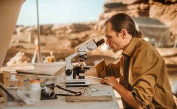 Field-Based Scanning Electron Microscopy: Real-World Applications Beyond the Lab
