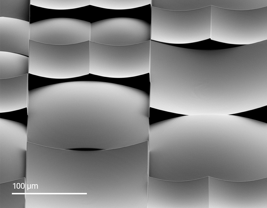 Innovative random microlens array containing convex and concave lenses with ultra-smooth surfaces and sharp edges. Quantum X litho can print high shape accuracy lenses in virtually any design, with different slopes and sizes within one device