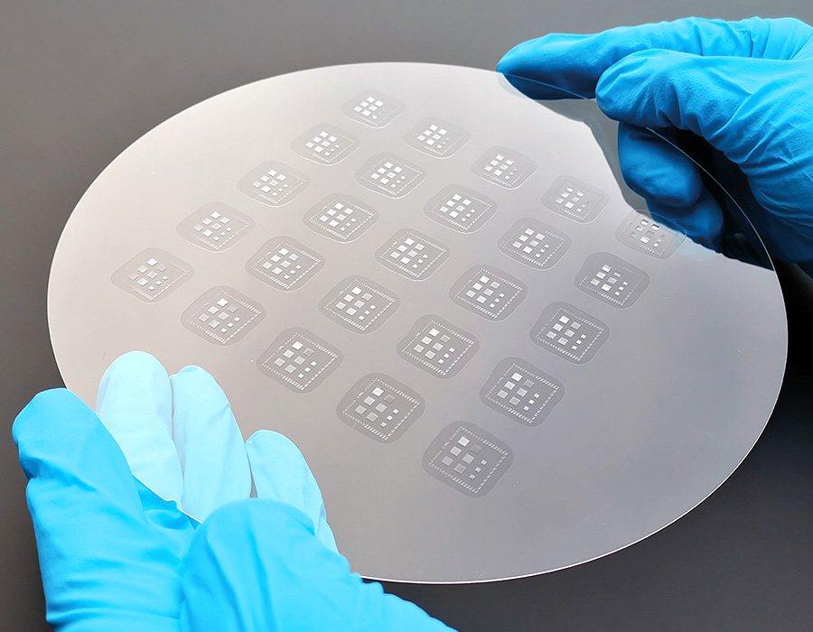 Microlens arrays replicated on a fully populated 8” wafer by nanoimprint lithography (NIL) from a 2GL-printed master fabricated with Quantum X litho, the maskless two-photon lithography system. Demonstrates rapid tooling for high-volume production by NIL wafer level replication processes, powered by our partner EV Group