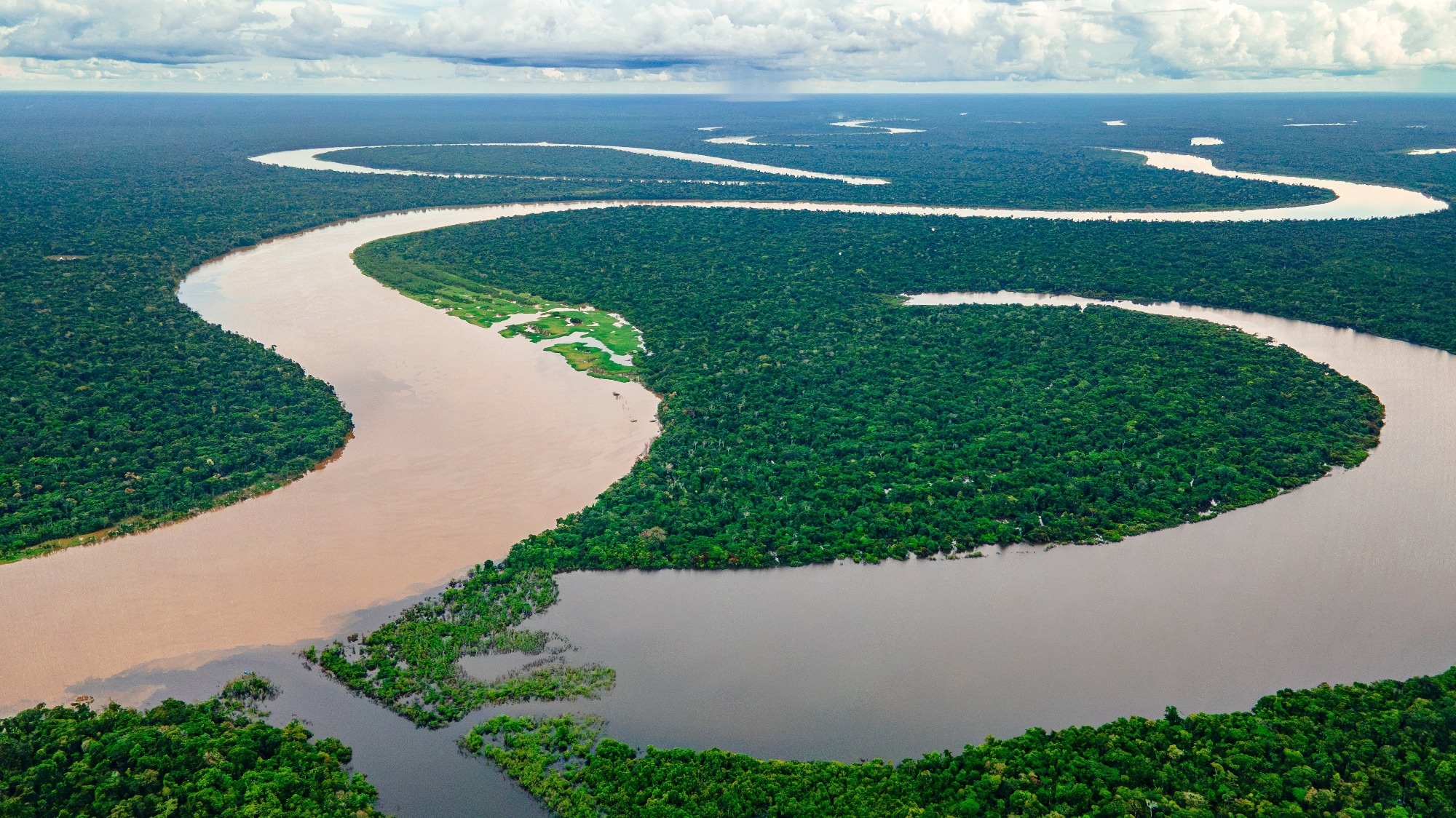 ???????????Study: Optical fiber sensor for water velocity measurement in rivers and channels. Image Credit: Jhampier Giron M/Shutterstock.com
