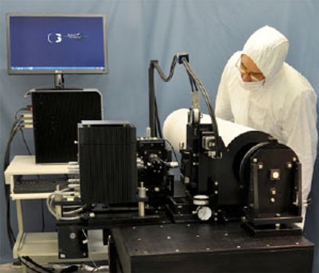 Motorized broadband collimator system supplied to DLR