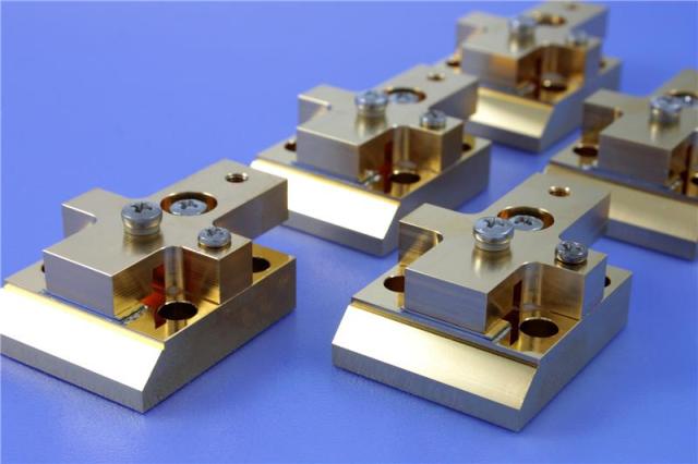 CLEO 2015: FBH Demonstrates Single 1cm Laser Bar That Can Deliver 2kW of Optical Output Power