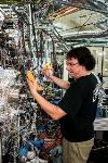 High-Brilliance X-rays Help Observe Electrons at Work During Catalytic Reactions