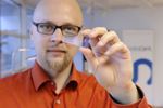 Dispelix Brings 60-Inch Virtual Display to Smartglasses