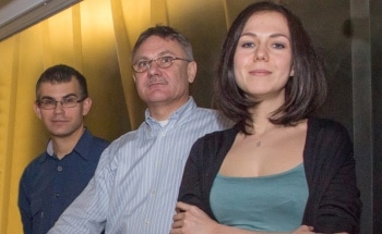 TU Wien Scientists Find Way to Compress Ultrashort Laser Pulses