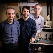Scientists Succeed in Generating Ultrashort Terahertz Light Pulses