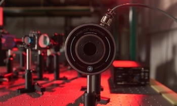 Controlling Surface Micro- and Nanoscale Structures Using Femtosecond Laser Pulses