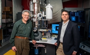 New Enhanced Electron Microscope Yields More Information About Structure of Sample