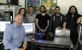 A Miniaturized Ultra-Resolution Microscope Using LEDs
