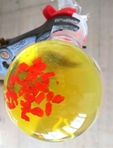 New Molecular Thermometer for Temperature Measurements Using Infrared Light