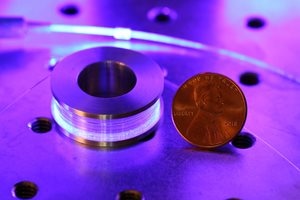 Researchers Develop Compact, Environmentally Stable Laser that Emits Light with Extreme Spectral Purity