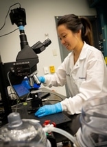 Engineers Develop World’s Thinnest Optical Resonator for Visible Light