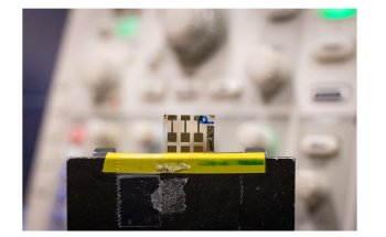 Tiny Diode Unit Acts as Optical Transmitter and Receiver