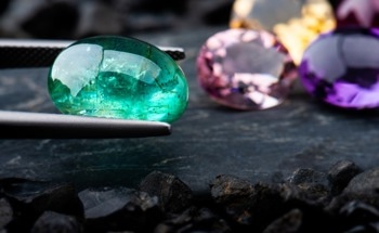Rapid Gemstone Identification Using UV-Visible Diffuse Reflectance Spectrophotometry