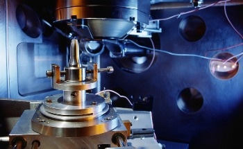 New Technique Enables Adaptive Imaging in Pulsed Electron Microscopes
