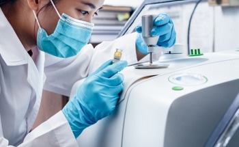 Infrared Spectroscopy for Prediction Infection Risk in Kidney Stone Patients
