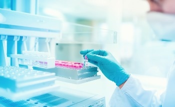 A Novel Light-Based Approach for Rapid and Accurate Cancer Diagnosis