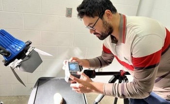 AI-Powered Hyperspectral Imaging for Accurate Food Quality Assessment