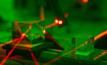 Real-Time Temperature Monitoring in Combustion with SS-CRS Technique