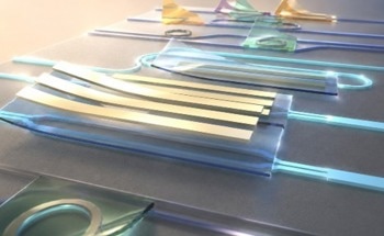 Single-Crystal 3D Van Der Waals Nanomembranes Bypass Lattice Constraints in Heterogeneous Photonic Integration
