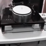 Döhmann Helix 1 Turntable Now Integrated with Minus K Vibration Isolator